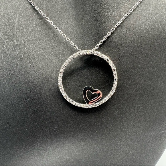 925 Sterling Silver Circle Pendant Necklace with Interlocking Heart Accent NWT - Picture 1 of 13